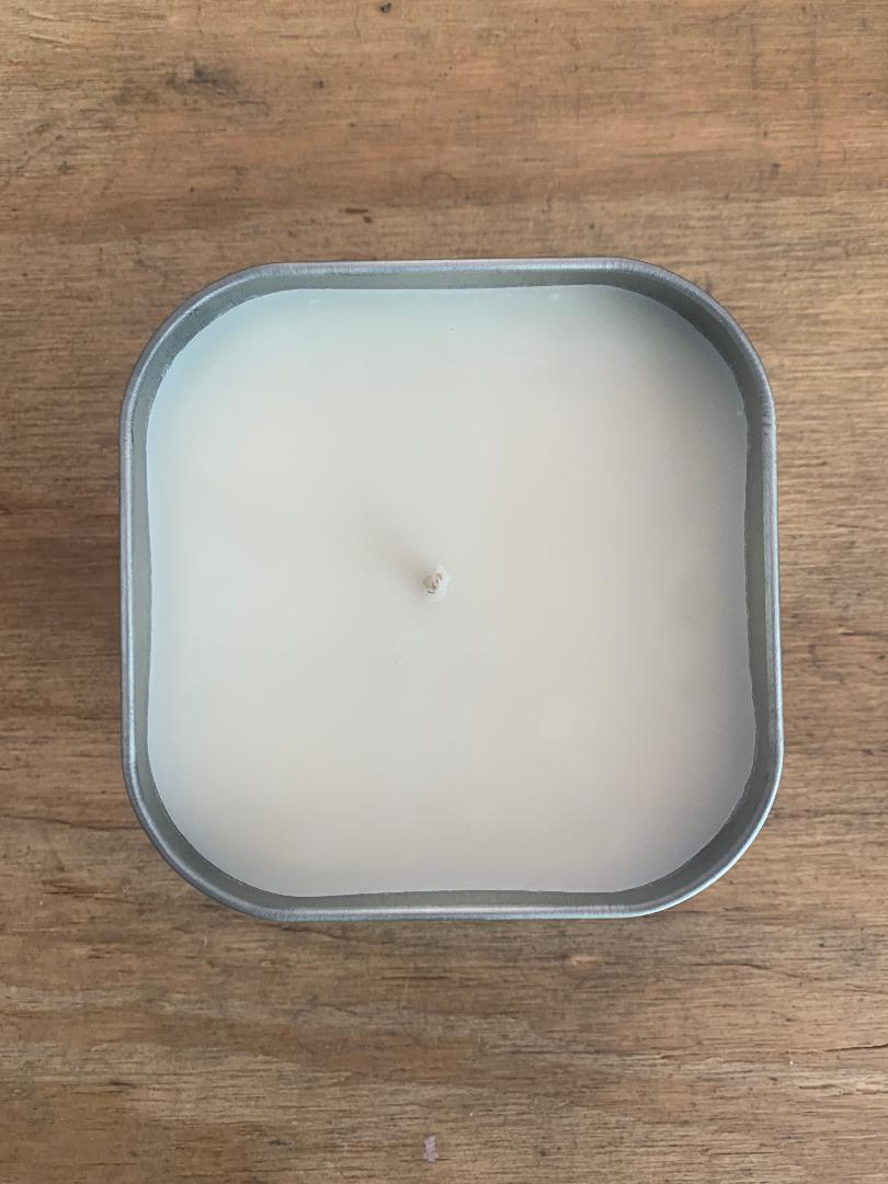 Shave And a Cut scented candle